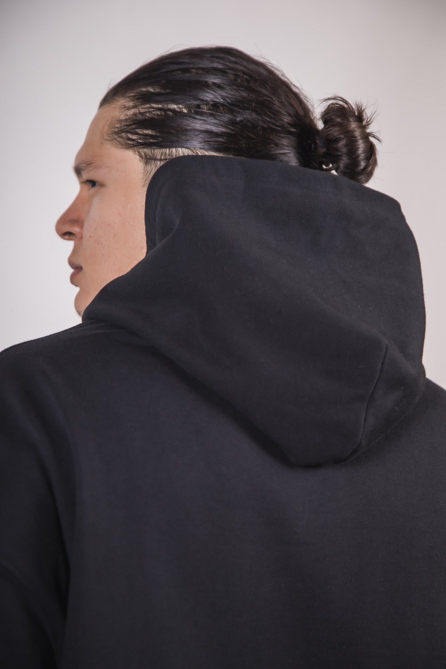 Hoodie 330 Gramos "Negro"